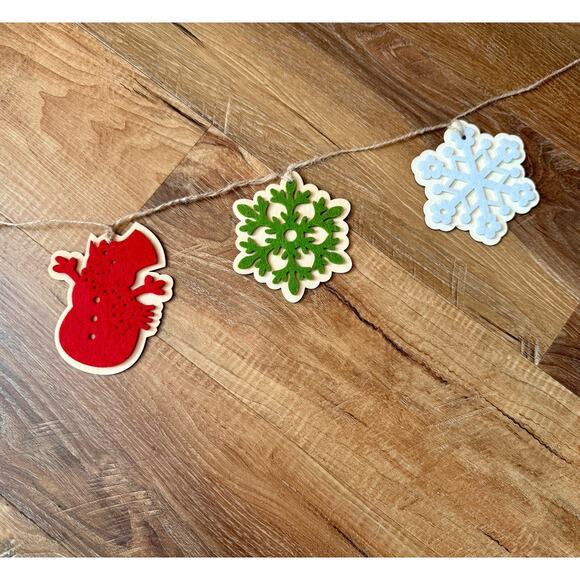 Felt Wooden Garland 6.5 Ft. Christmas Mantel Tree Holiday Cottage Decor Style - Picture 4 of 5